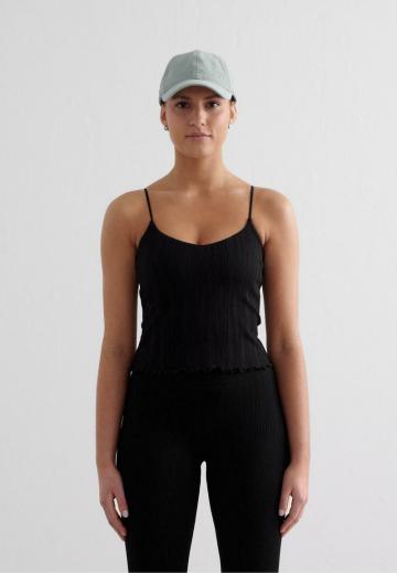 Спортивный топ