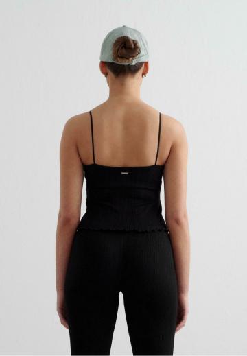 Спортивный топ