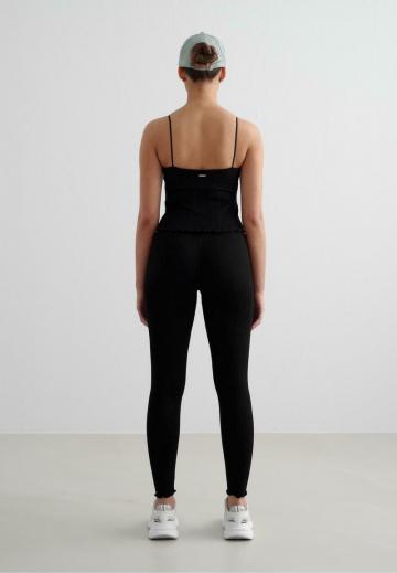 Спортивный топ