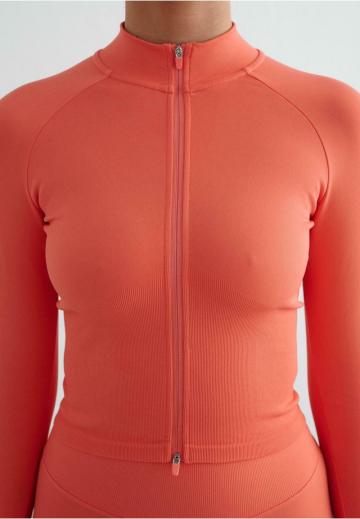 Спортивная куртка