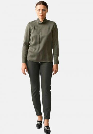 Атласная блузка