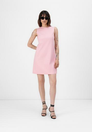 Короткое платье