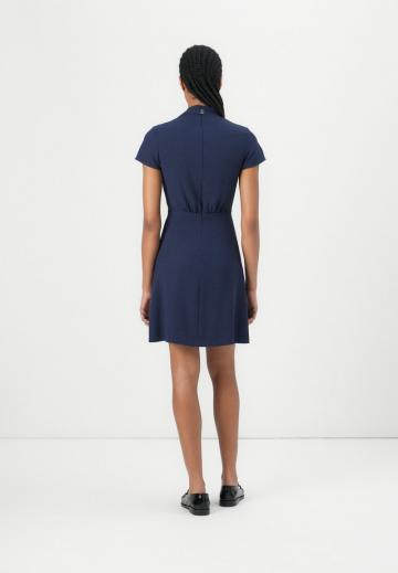 Платье футляр