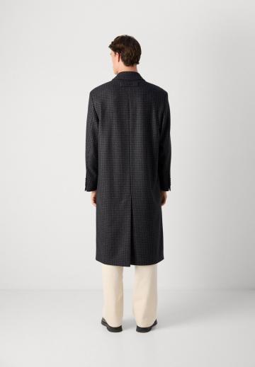 Шерстяное пальто