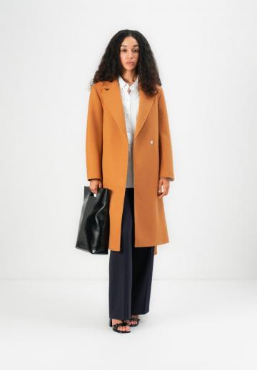 Шерстяное пальто