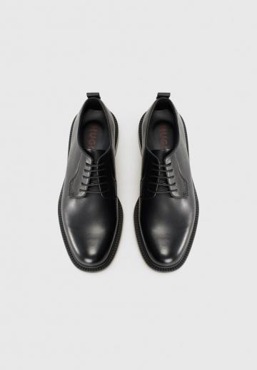 Ботинки на шнуровке