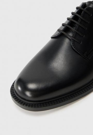 Ботинки на шнуровке