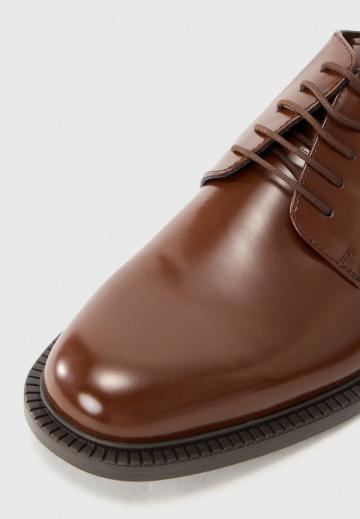 Ботинки на шнуровке