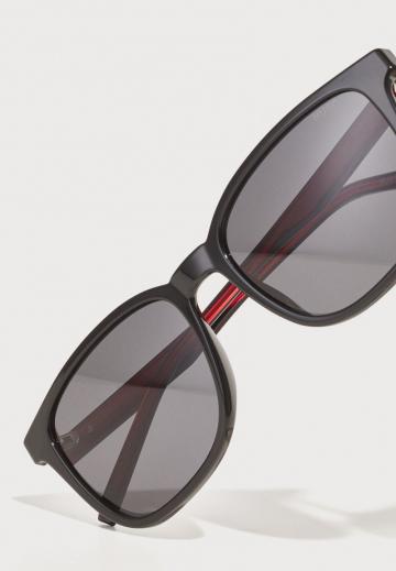 Солнечные очки