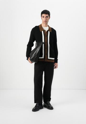 Вязаная кофта