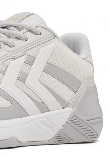 Тренировочные кроссовки