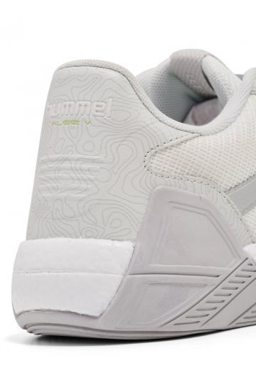 Тренировочные кроссовки