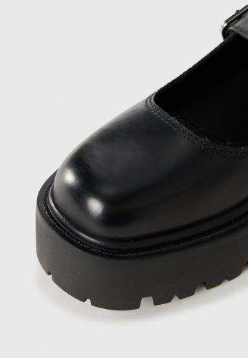 Полуботинки