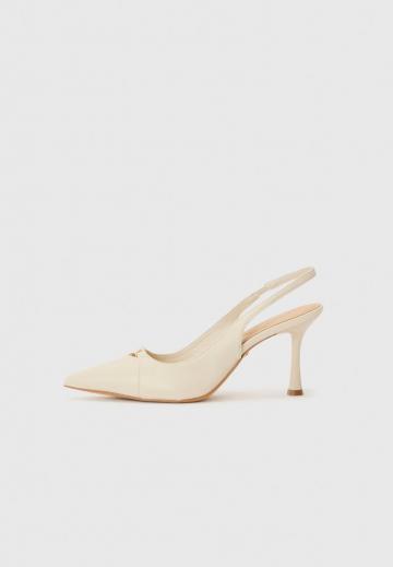 Туфли на высоком каблуке