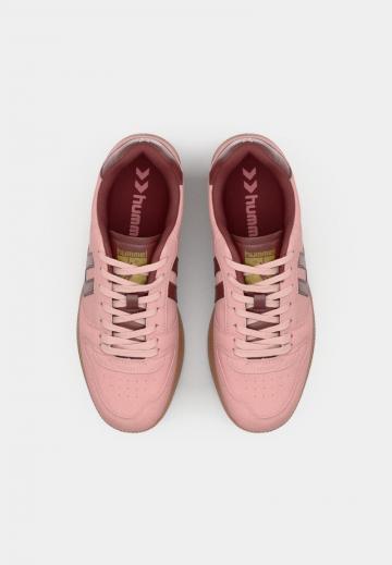 Кроссовки для зала