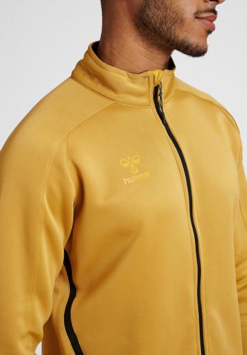 Спортивная куртка