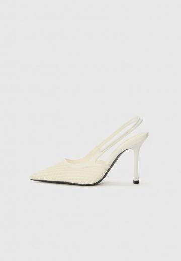 Туфли на высоком каблуке