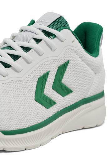 Тренировочные кроссовки