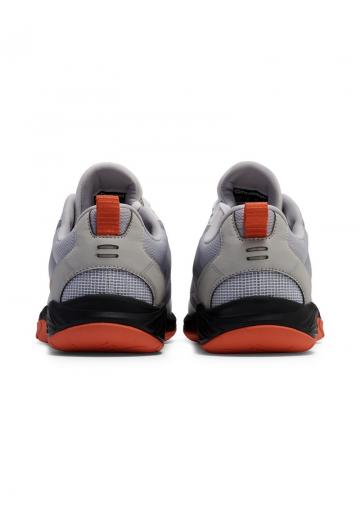 Кроссовки для зала