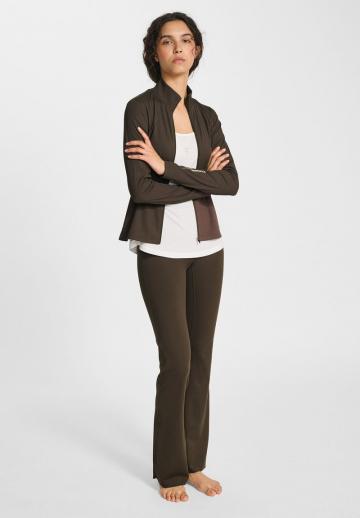 Спортивная куртка