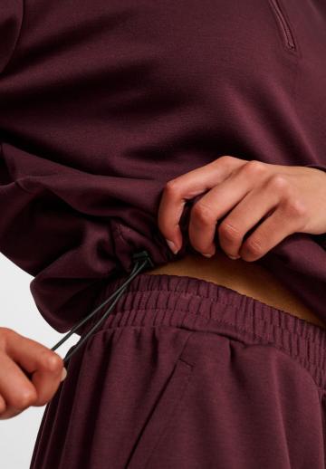 Спортивная толстовка