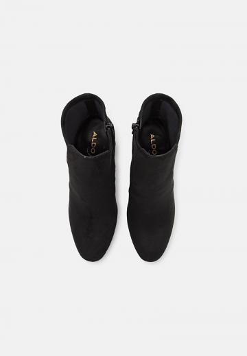 Полусапожки на высоком каблуке