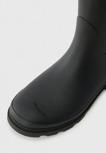 Резиновые сапоги