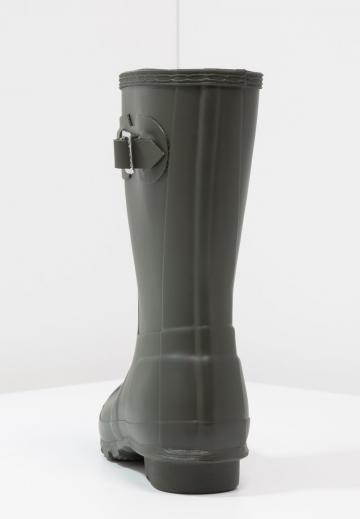 Резиновые сапоги