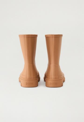 Сапожки на танкетке