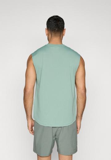 Спортивная майка