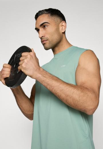 Спортивная майка