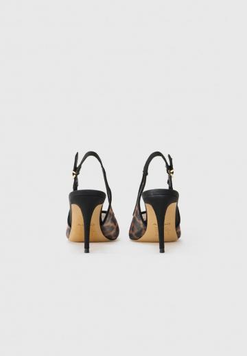 Туфли на высоком каблуке