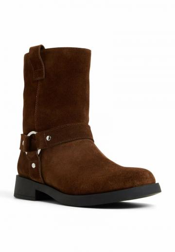 Полусапожки на высоком каблуке