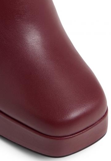 Полусапожки на высоком каблуке