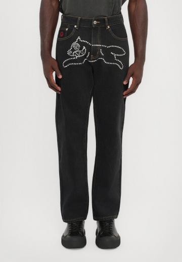 Прямые джинсы