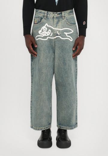 Свободные джинсы