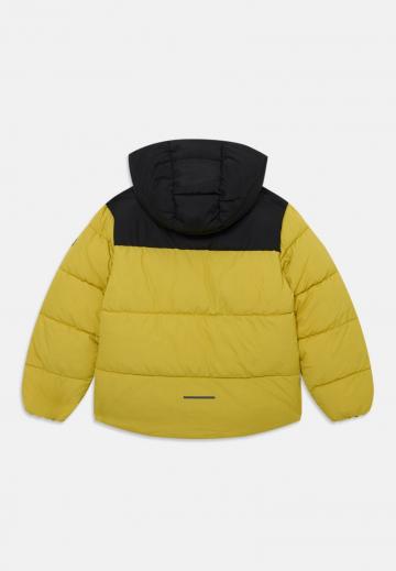 Спортивная куртка