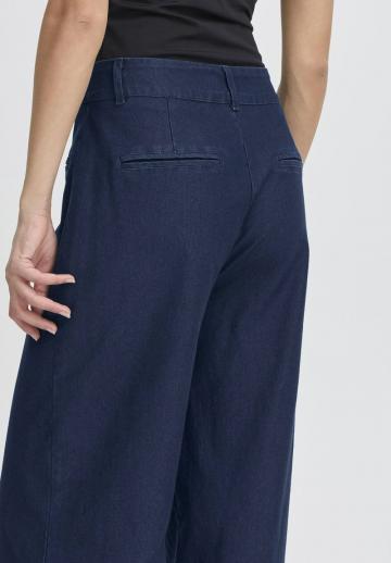 Клешеные джинсы