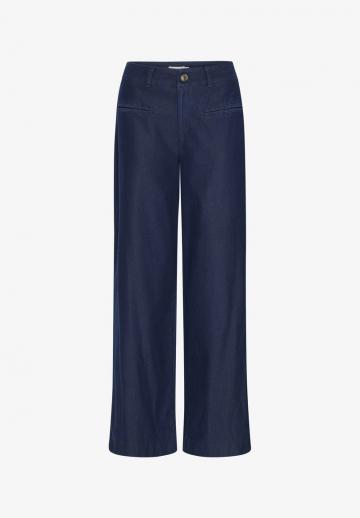 Клешеные джинсы