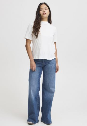 Клешеные джинсы