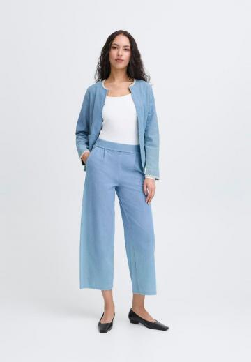 Короткие джинсы