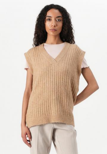 Длинный жилет