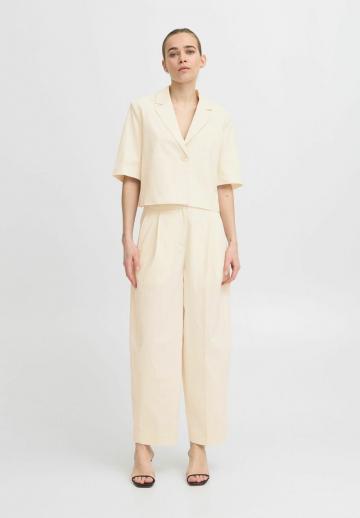 Короткий блейзер