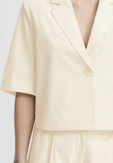 Короткий блейзер