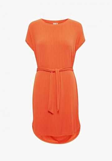 Вязаное платье