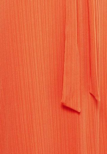 Вязаное платье