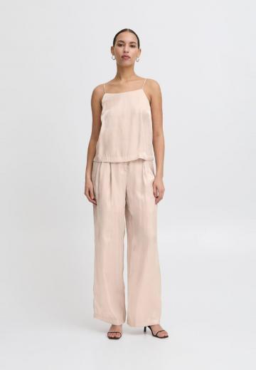 Топ на бретельках