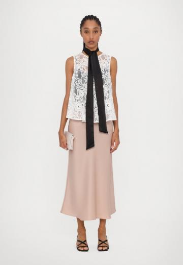 Кружевная блузка