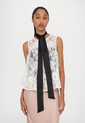 Кружевная блузка