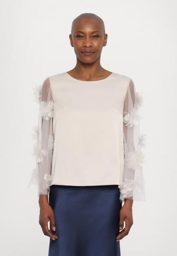 Атласная блузка